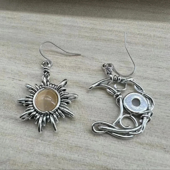 Sun and Moon Boho Silver Plated Earrings - Picture 4 of 5
